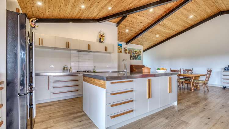 38 Elingamite Drive Pukenui_8