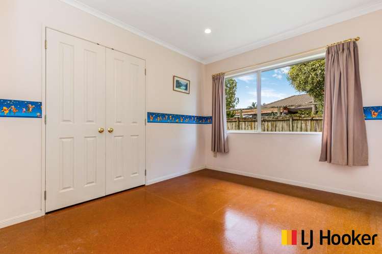 5 Trossach Place Wattle Downs_11