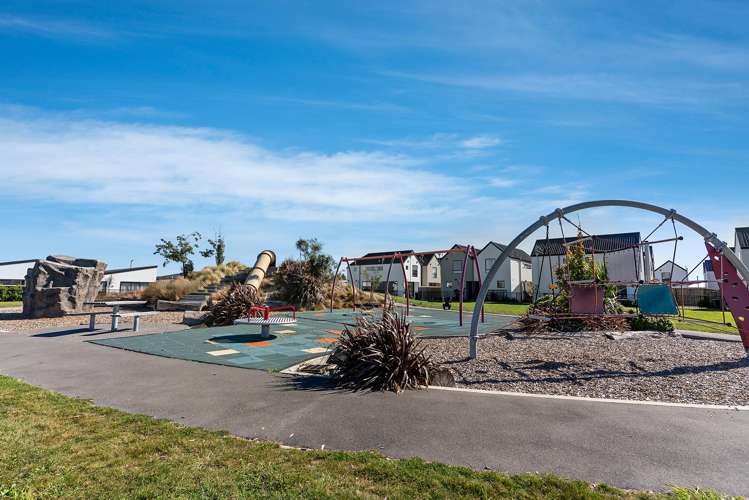 5/6 Skibbereen Drive Halswell_16