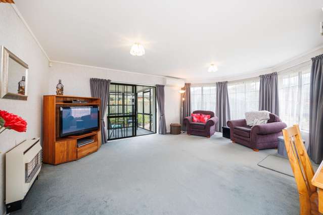 8/63 North Street Palmerston North Central_3