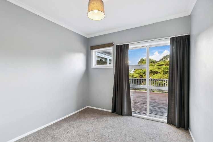 29 Ngatitoa Street Tawa_11