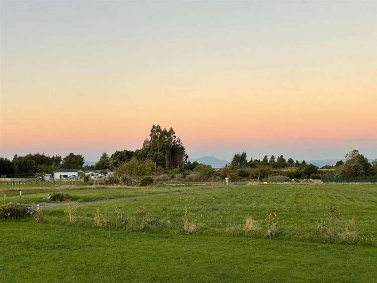 62 Parerohi Grove Kuratau_19