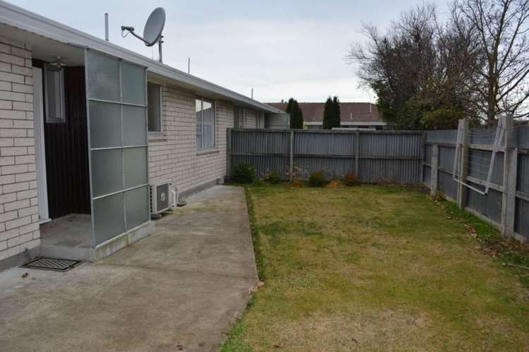 2/3 Sawtell Place Northcote_8