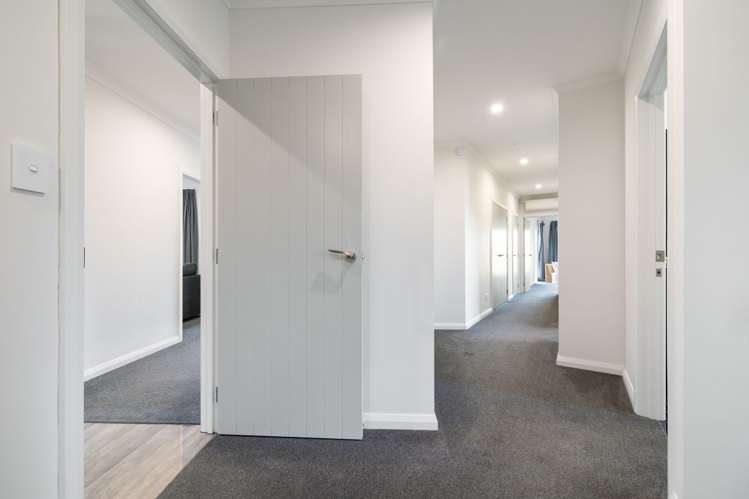 48 Sardinia Grove Fitzherbert_21