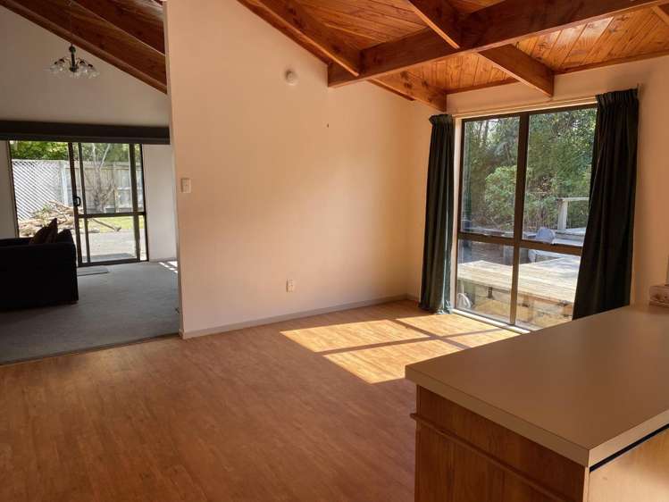 1/11 Taringa Ave 2644_5