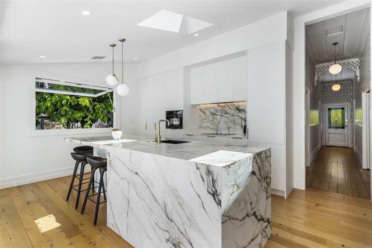 3/92 Victoria Road Devonport_6