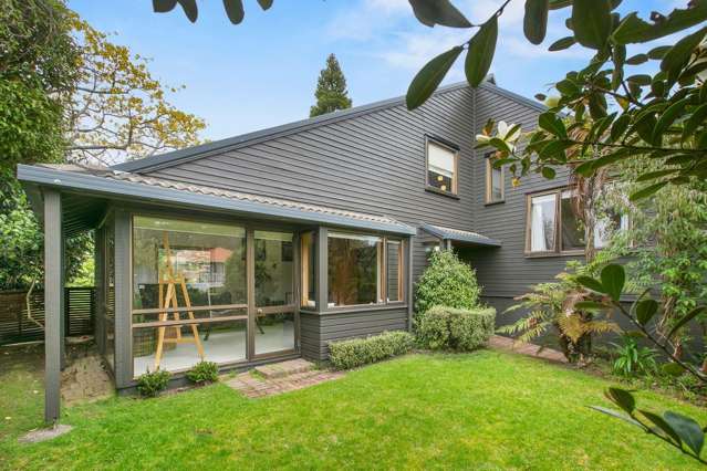 Westown - 3 Bedrooms