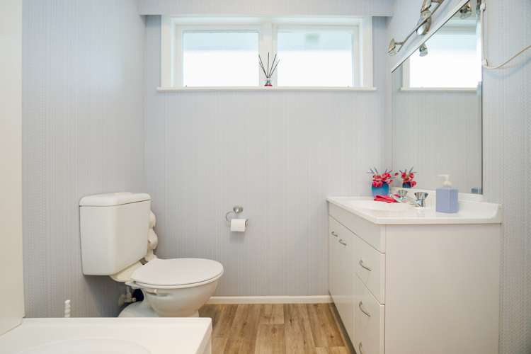 279 Colyton Road Feilding_11