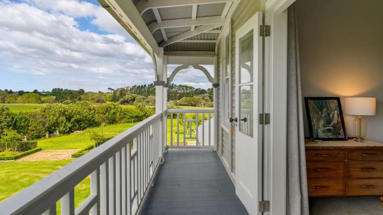 111 Wharf Road Clarks Beach_25