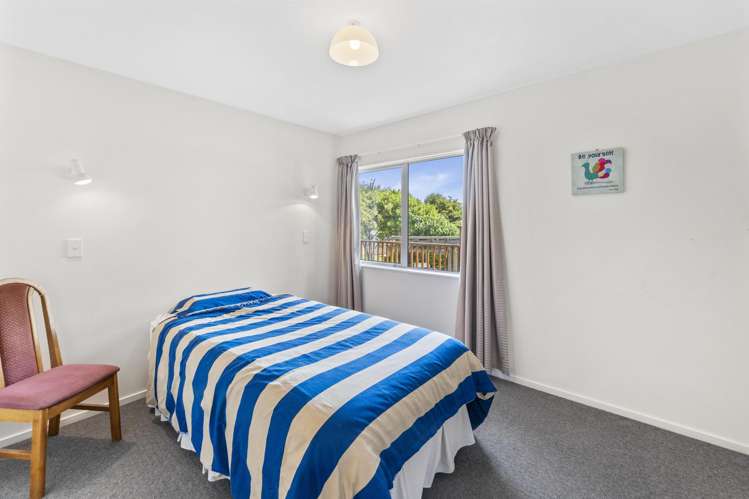 23 Washbourn Drive Richmond_13