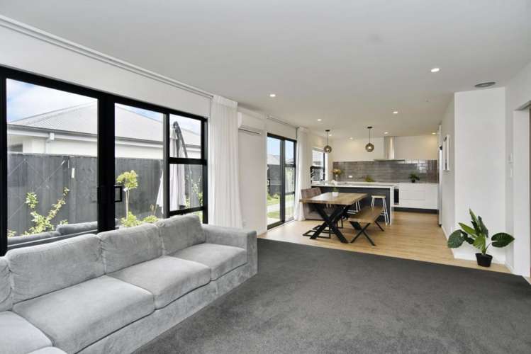 28 Tara Crescent Woodend_3