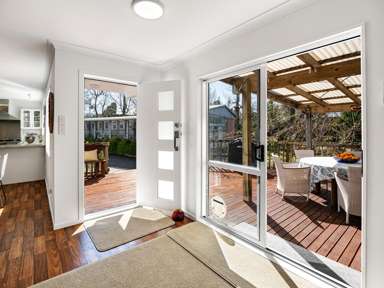 29 Walker Road West_4