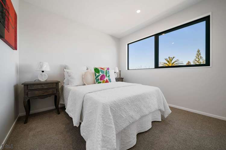 8D Clutha Crescent Clover Park_8