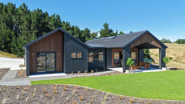 Brand New In Galeo Estate - Redwood Valley