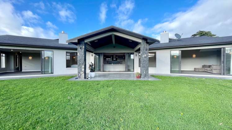 20 Whiteways Drive_0