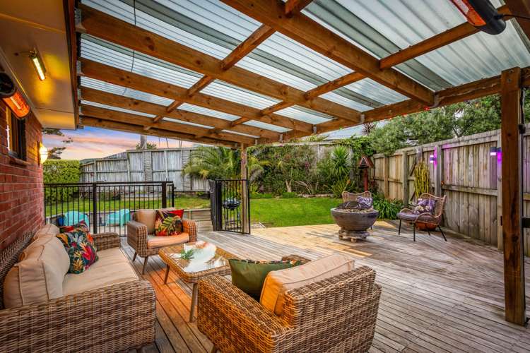 1/34 Taioma Crescent Te Atatu Peninsula_13
