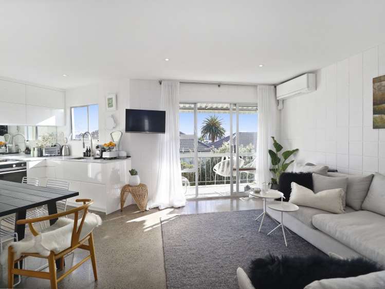 6/5 Curran Street Herne Bay_0