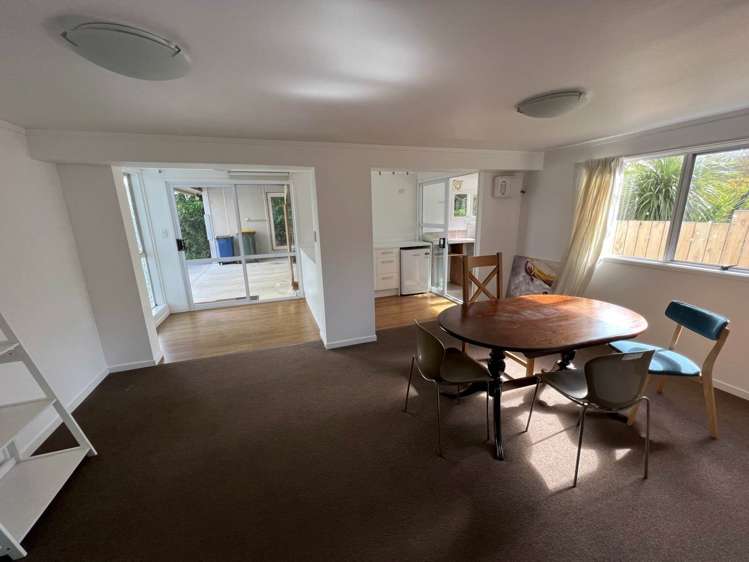 15 Deane Avenue Titirangi_10