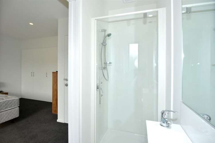 31/17 Bunyan Street Waltham_10