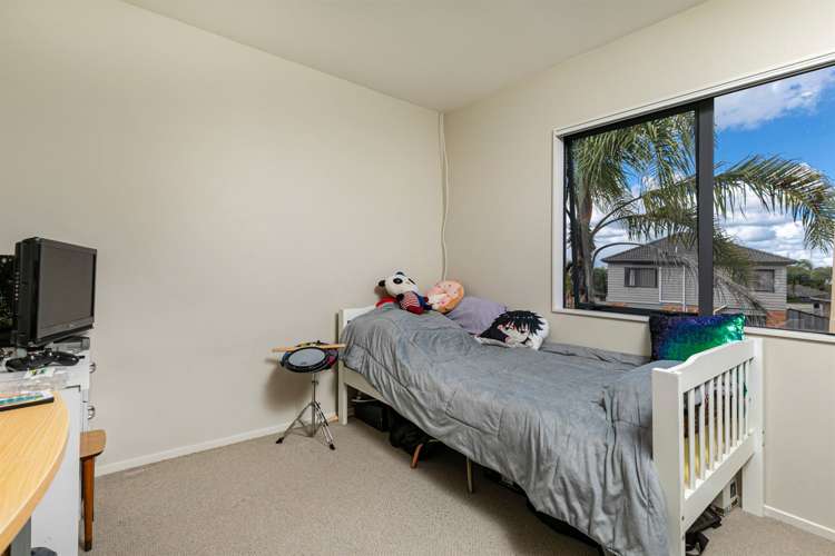 39 Riverglade Parkway Te Atatu South_10