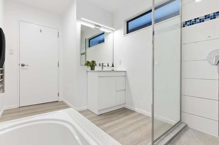 55 Paragon Avenue Beach Haven_25