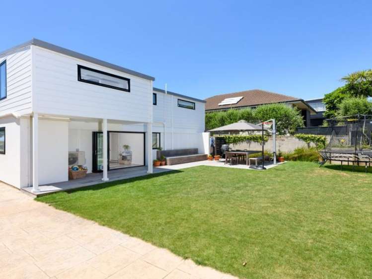 122 Marine Parade Mount Maunganui_1