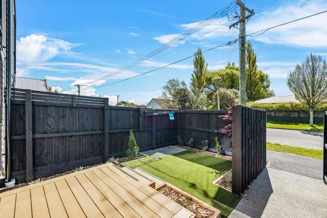 2/54 Wildberry Street Woolston_2