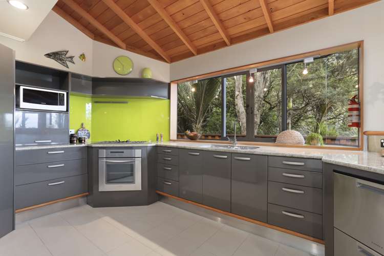 44 Tinopai Road Titirangi_8