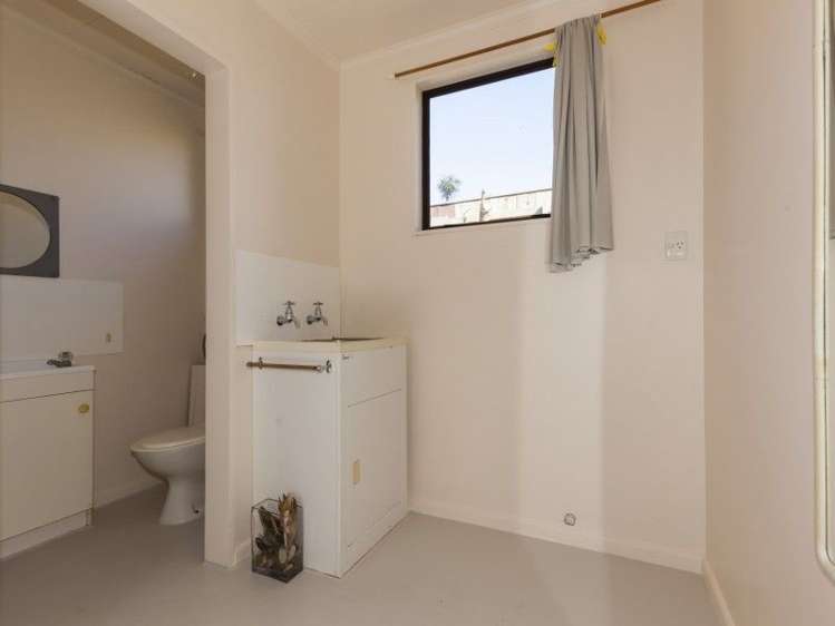 88 Wellington Road Paekakariki_9