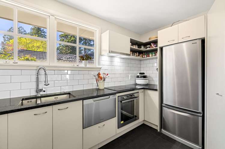 1/203b Clyde Road Burnside_10