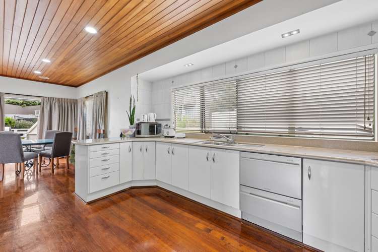 8 Copperfield Terrace Mellons Bay_7