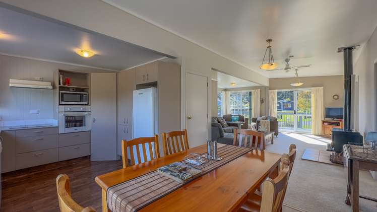 10 Eames Crescent Thames_6