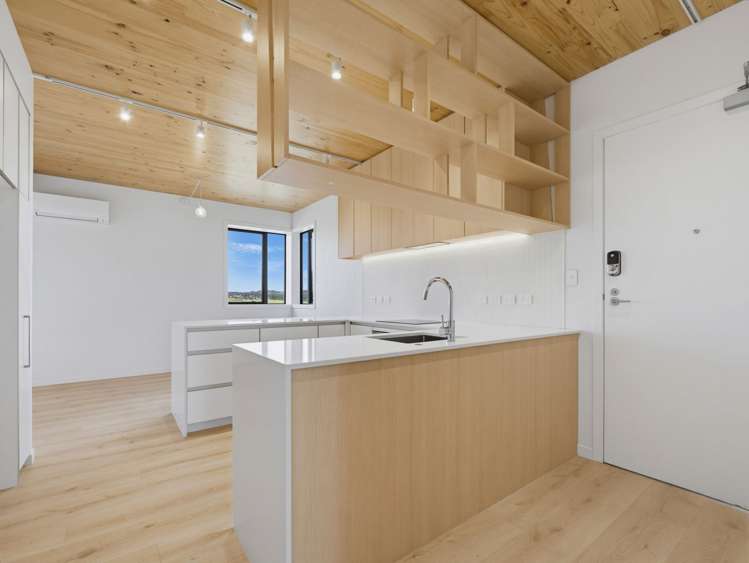 9/40 Waiparaheka Drive_5