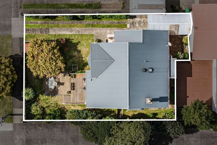 8 Invermay Avenue Mount Roskill_26