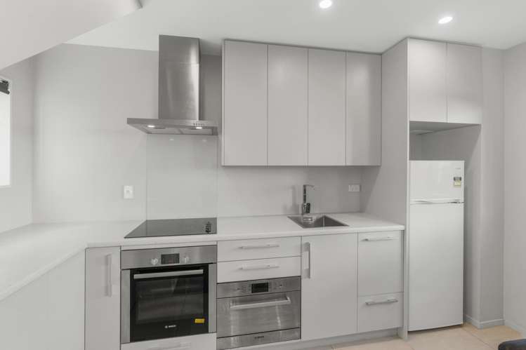 2/317 Gloucester Street_3