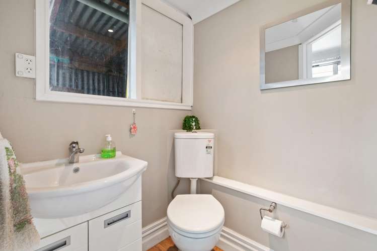 4 Cross Street Drury_15