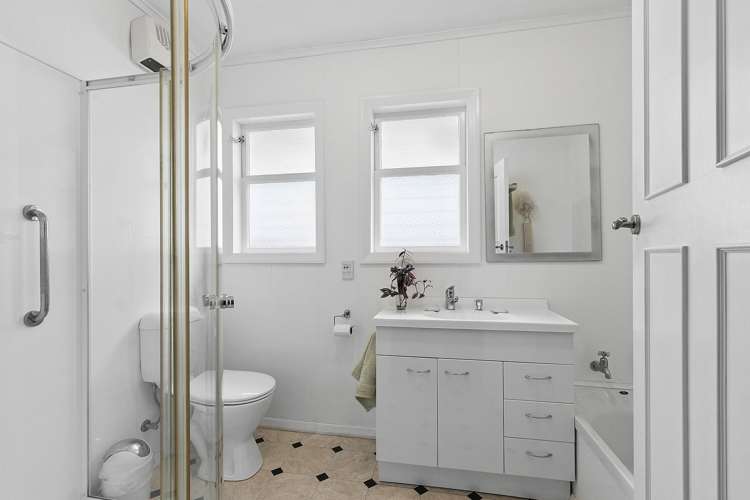 63 Redwood Avenue Tawa_16