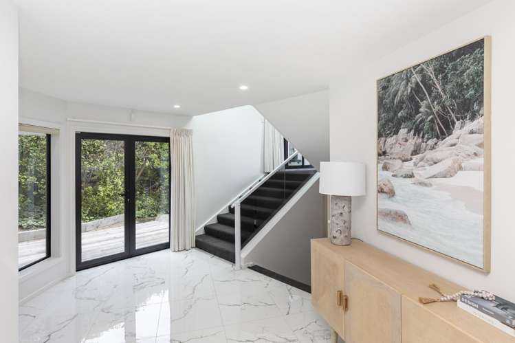 2/11 Belleview Terrace Mount Pleasant_13