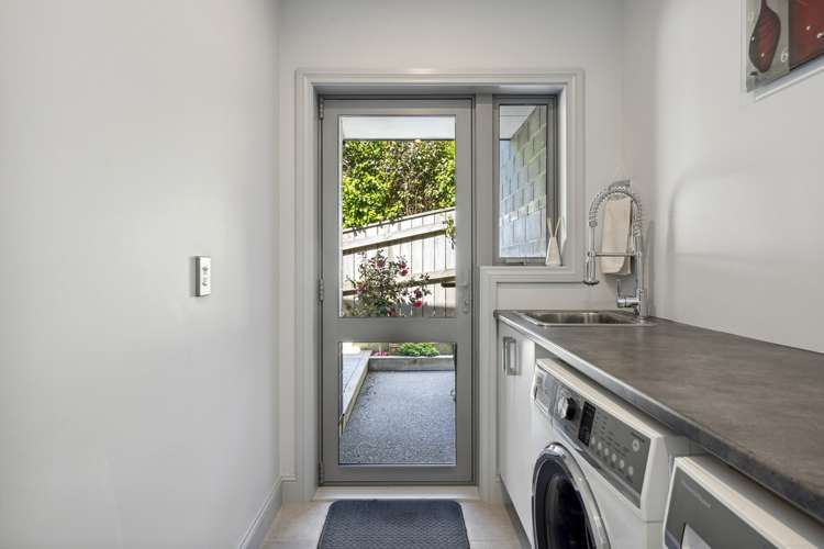 71 Endeavour Drive Whitby_6