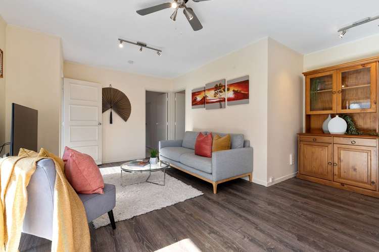 2/6 Keys Street Belmont_11