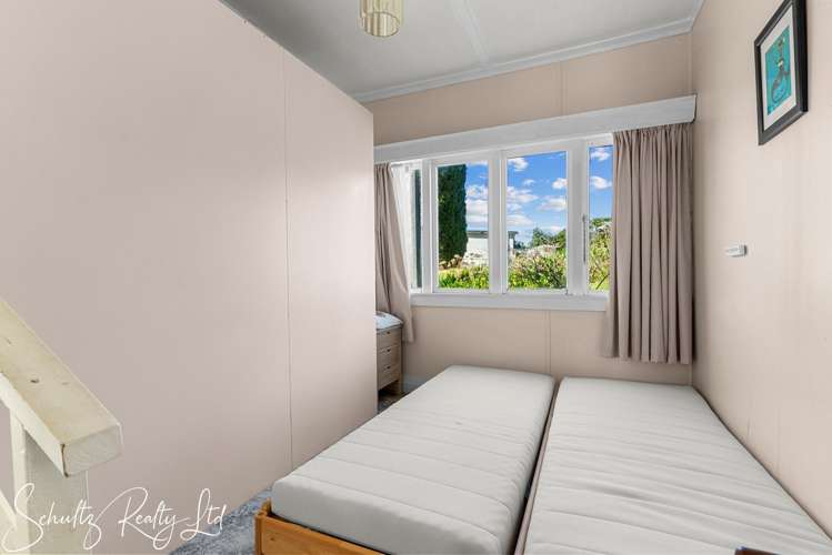 15 Fisher Street Paparoa_15