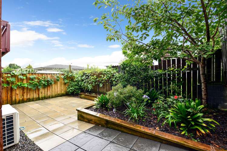 16 Glendale Drive Dinsdale_18