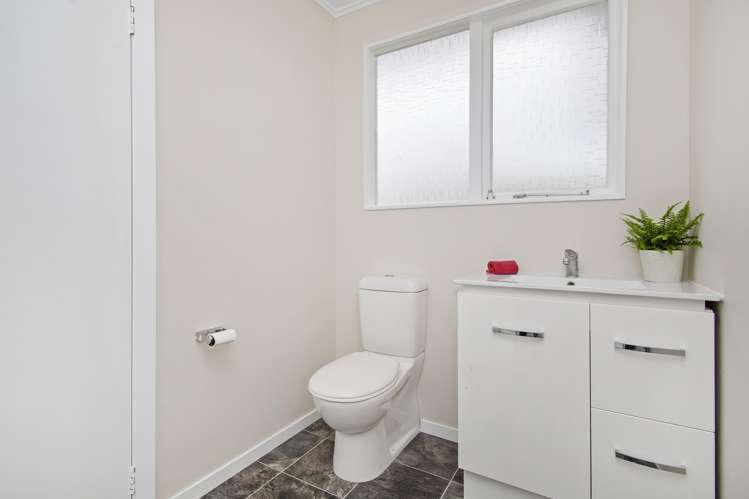 3/44 Britannia Street Petone_7