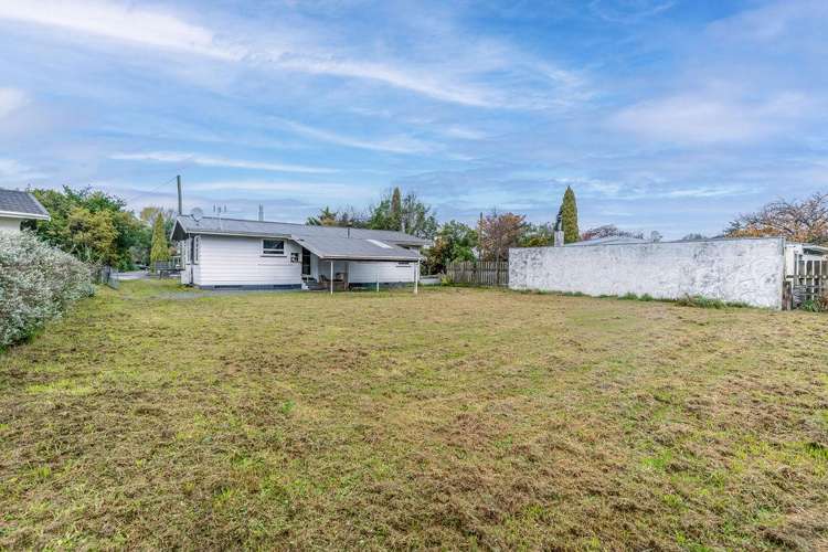 460 High Street South Carterton_15