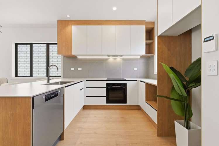 3 Whiteywood Street_5