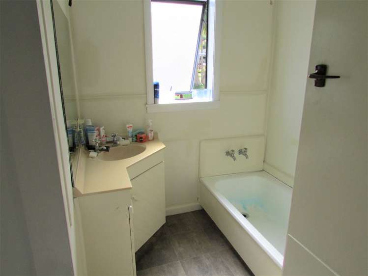 182 Bright Street Cobden_10