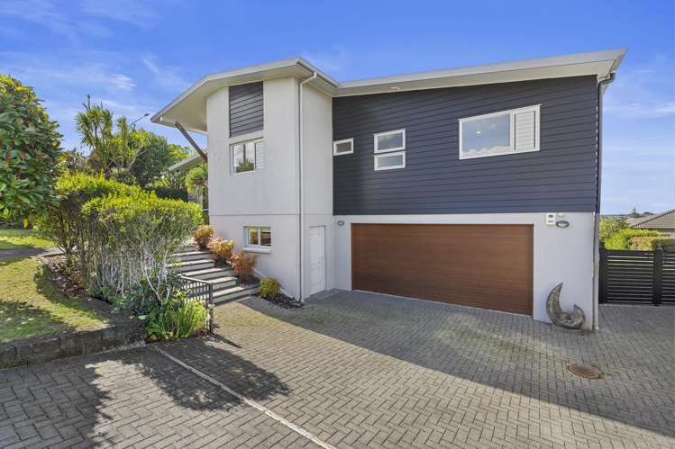 60 Chesterfield Way Orewa_39