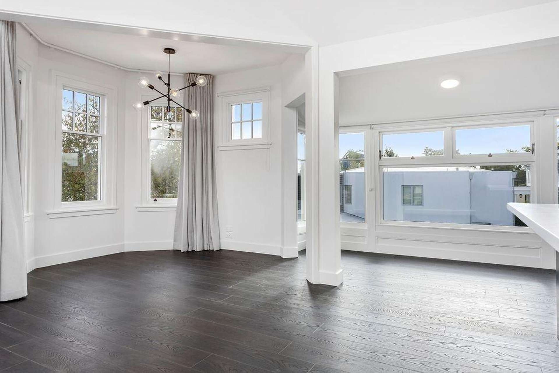 2/7 Beverley Street Merivale_0