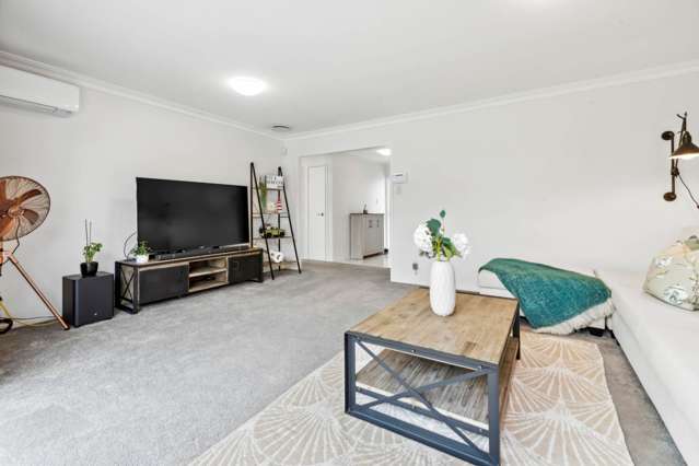 43 Botany Road Botany Downs_4