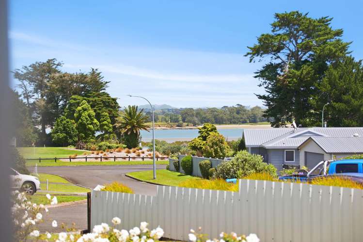 6 Vela Place Clarks Beach_37